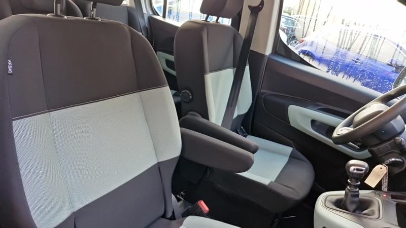 Citroën Berlingo Taille m Puretech 110 Ss Bvm6 Feel