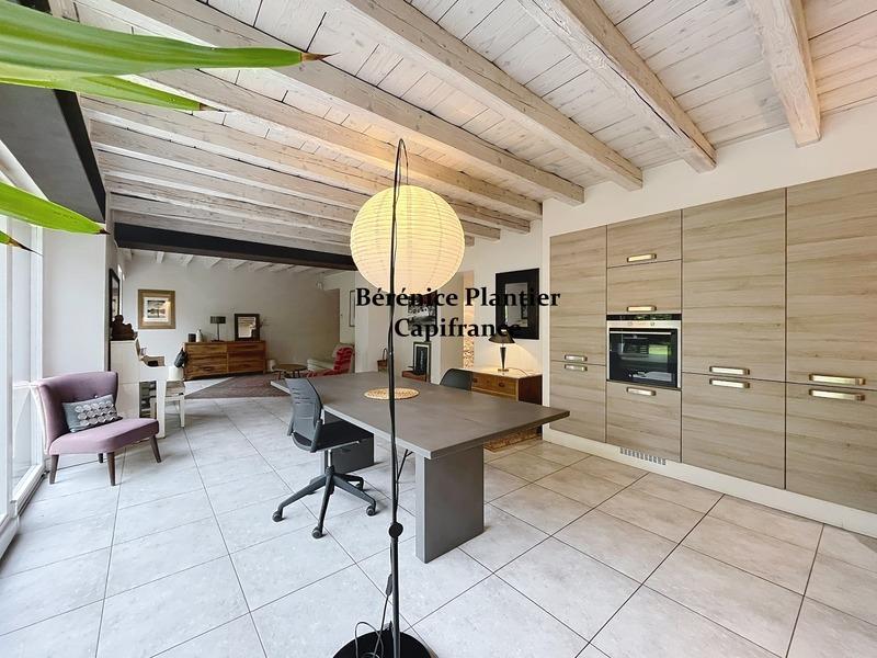Maison - 143 m² - 5 pièces