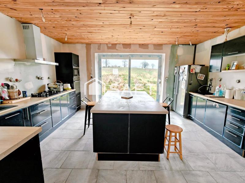 Maison - 156 m² - 6 pièces