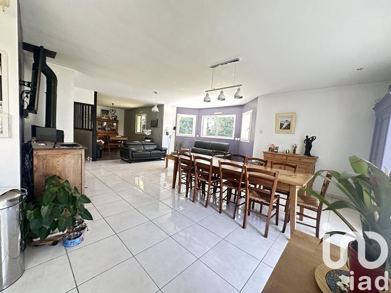 Maison - 178 m² - 10 pièces