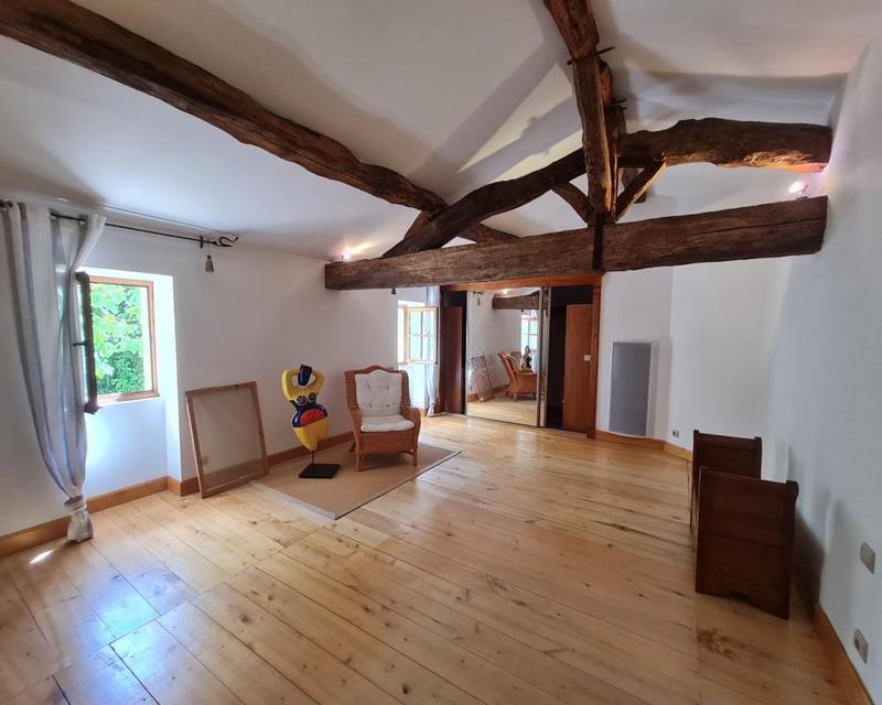 Propriété - 185 m² - 5 pièces