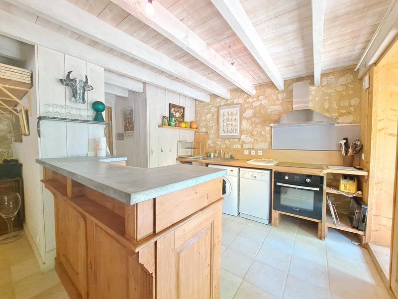 Maison - 362 m² - 9 pièces