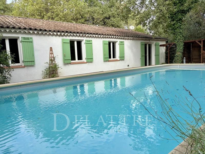 Maison de village - 107 m² - 4 pièces