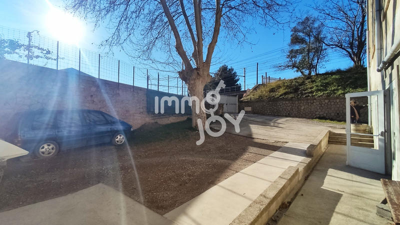 Immeuble - 1 600 m²