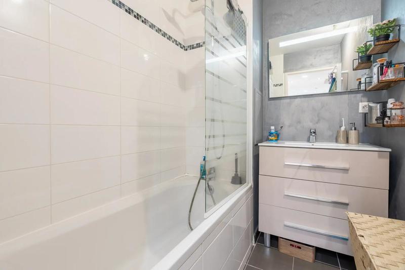 Appartement - 65 m² - 3 pièces