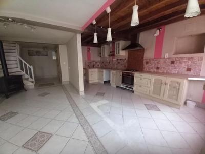 Maison - 88 m² - 4 pièces