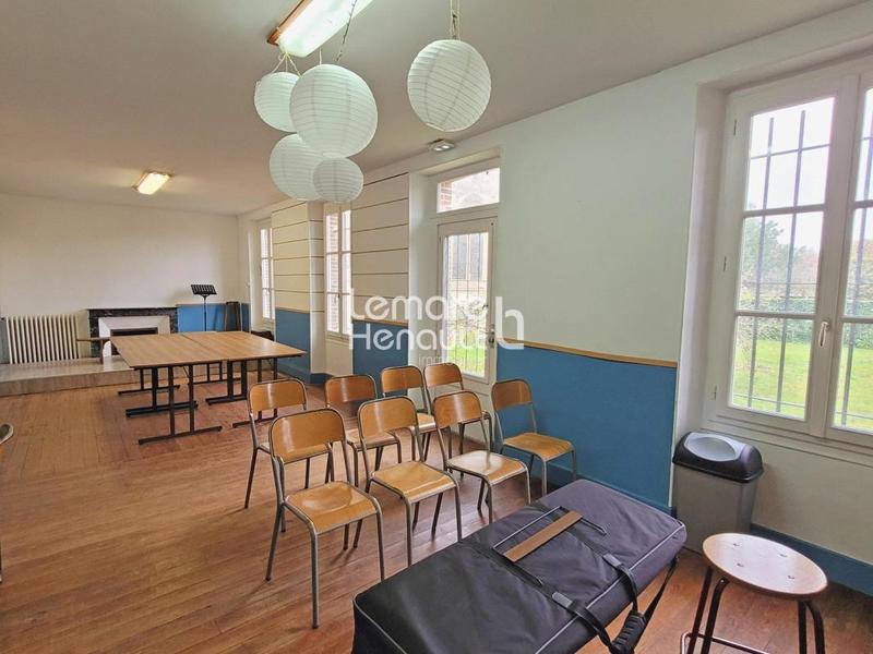 Maison - 150 m² - 8 pièces