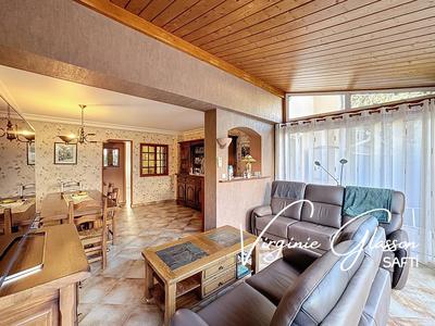 Maison - 98 m² - 4 pièces