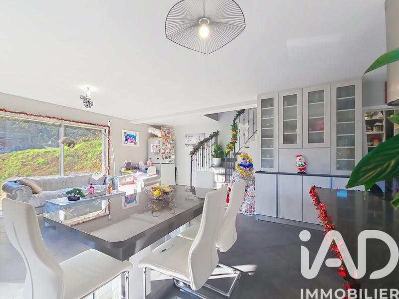 Maison - 126 m² - 6 pièces