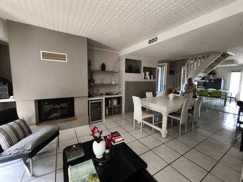 Maison - 169 m² - 5 pièces