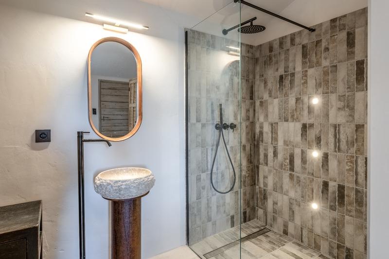 Mas - 300 m² - 8 pièces