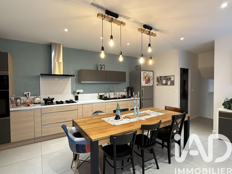 Appartement - 136 m² - 6 pièces