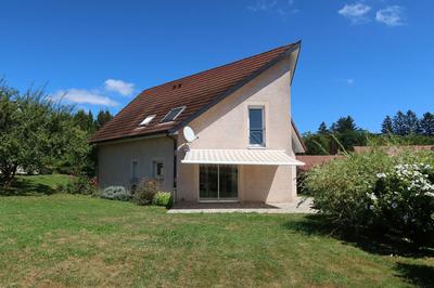 Maison - 142 m² - 6 pièces