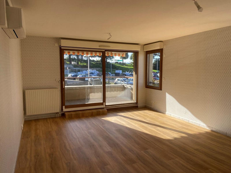 Appartement - 99 m² - 4 pièces