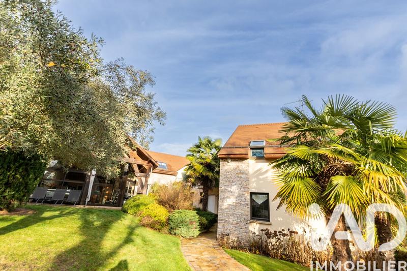 Maison de maîtres - 482 m² - 10 pièces