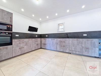 Maison - 77 m² - 3 pièces