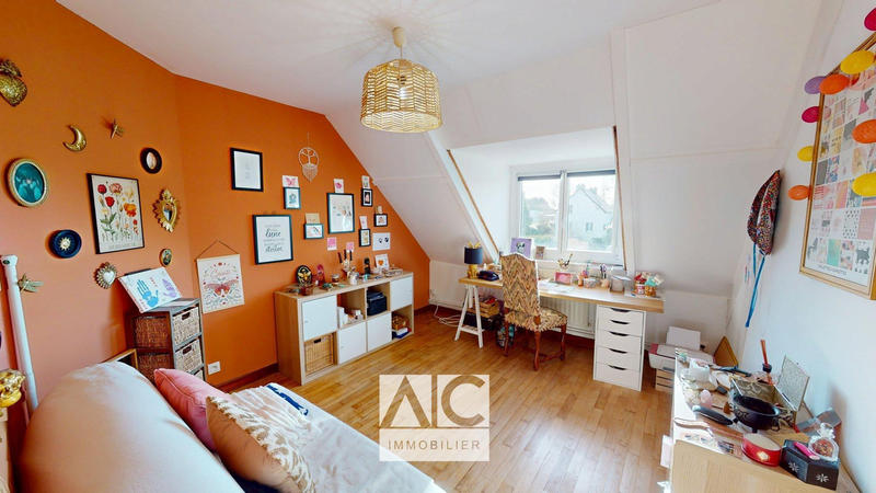 Maison - 157 m² - 7 pièces