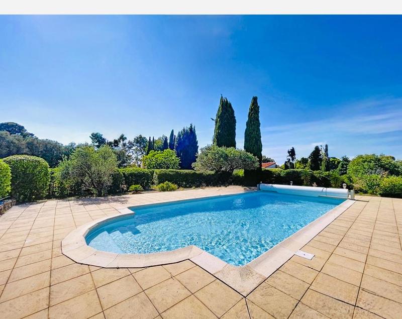 Villa - 137 m² - 4 pièces