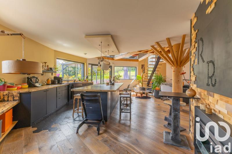 Maison - 173 m² - 6 pièces