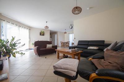 Maison - 137 m² - 6 pièces