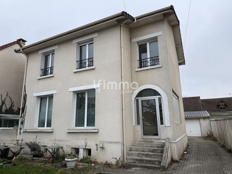 Immeuble - 150 m² - 8 pièces