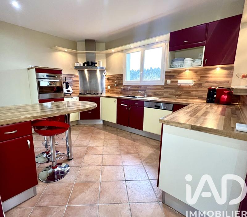 Maison - 104 m² - 5 pièces