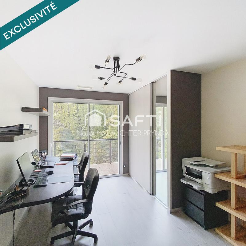 Maison - 181 m² - 6 pièces