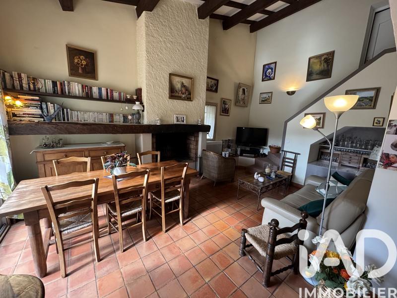 Maison - 95 m² - 5 pièces