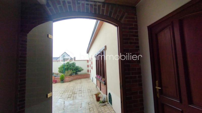 Maison - 228 m² - 7 pièces