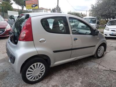Peugeot 107 1,0 68cv 12v 2-Troniv Trendy Boite Auto