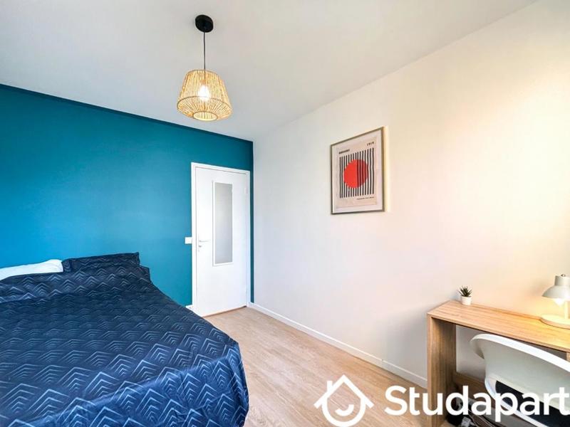 Appartement - 90 m² - 6 pièces