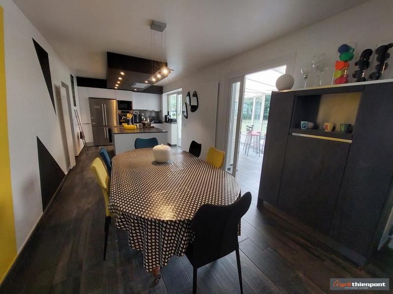 Pavillon - 177 m² - 9 pièces