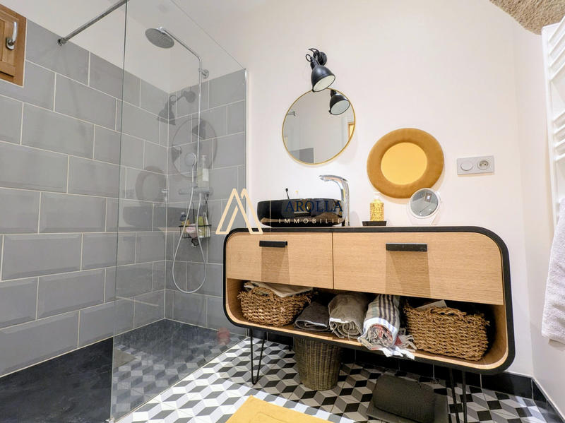 Maison ancienne - 162 m² - 5 pièces