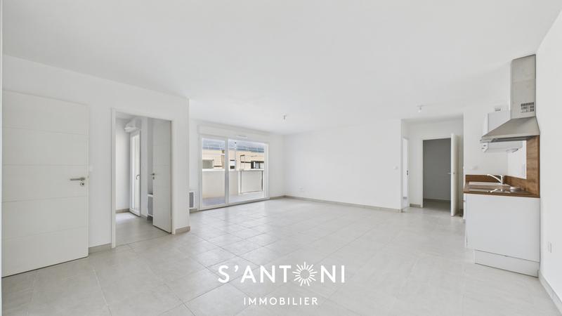 Appartement - 79 m² - 3 pièces