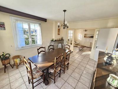 Maison - 134 m² - 6 pièces