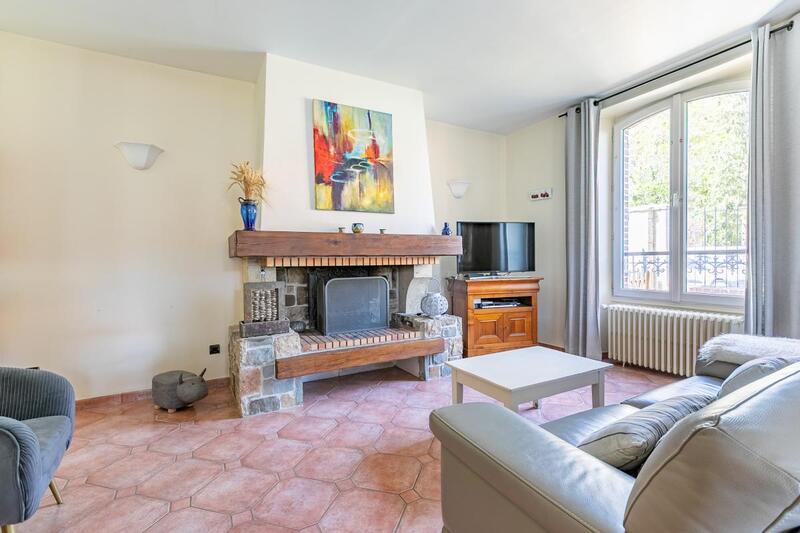 Maison - 161 m² - 5 pièces
