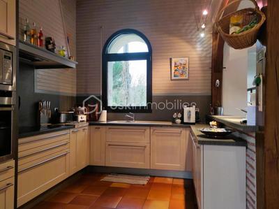 Moulin - 193 m² - 6 pièces