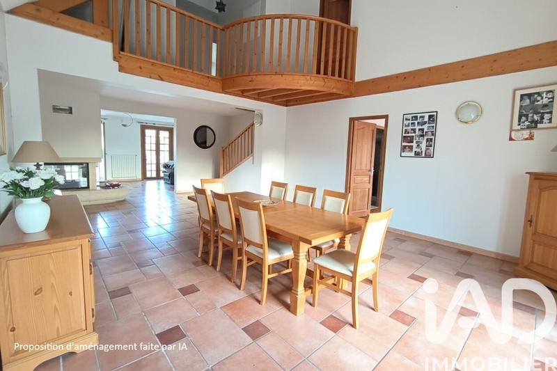 Maison - 137 m² - 6 pièces