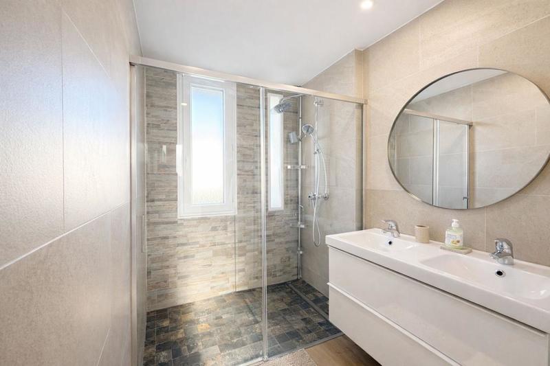 Maison - 101 m² - 4 pièces