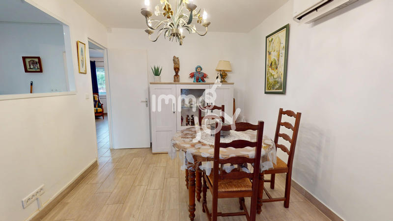 Villa - 213 m² - 8 pièces
