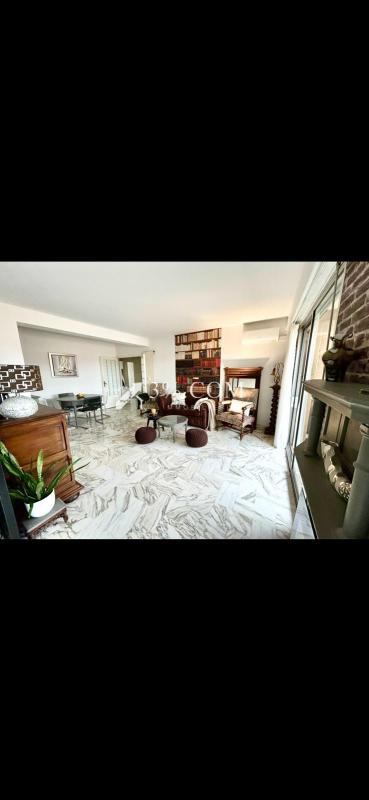 Appartement - 92 m² - 3 pièces