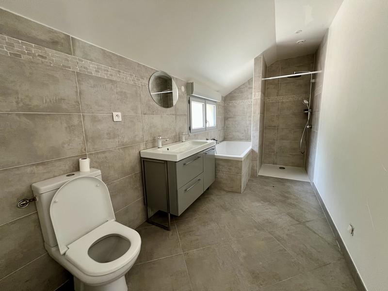 Maison - 101 m² - 5 pièces