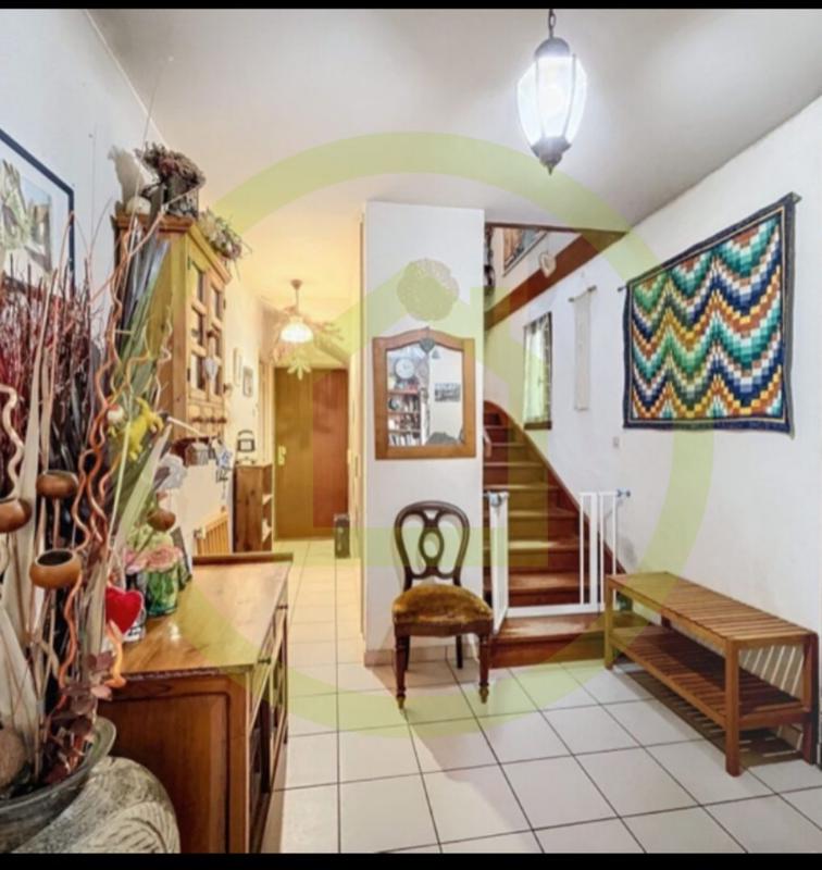 Maison - 169 m² - 6 pièces