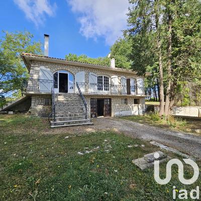 Maison - 108 m² - 4 pièces