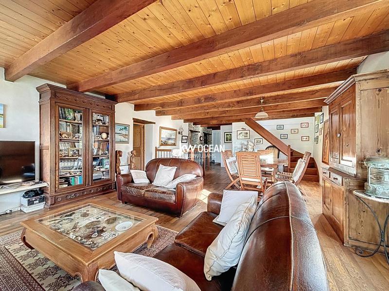 Maison - 160 m² - 7 pièces