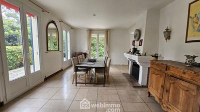 Maison - 140 m² - 6 pièces