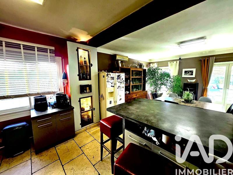 Maison - 181 m² - 7 pièces