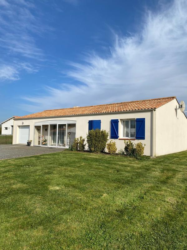 Maison - 90 m² - 4 pièces