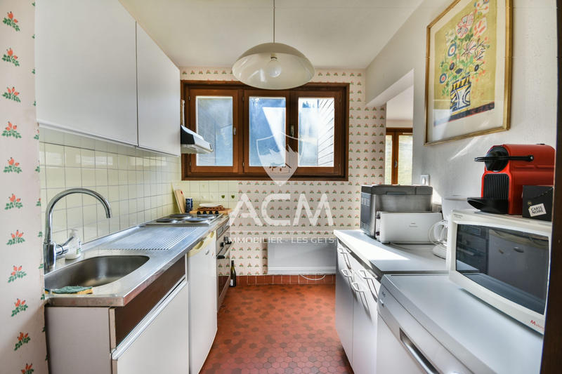 Appartement - 100 m² - 6 pièces