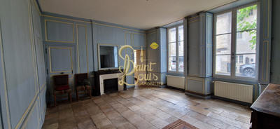 Maison - 234 m² - 8 pièces